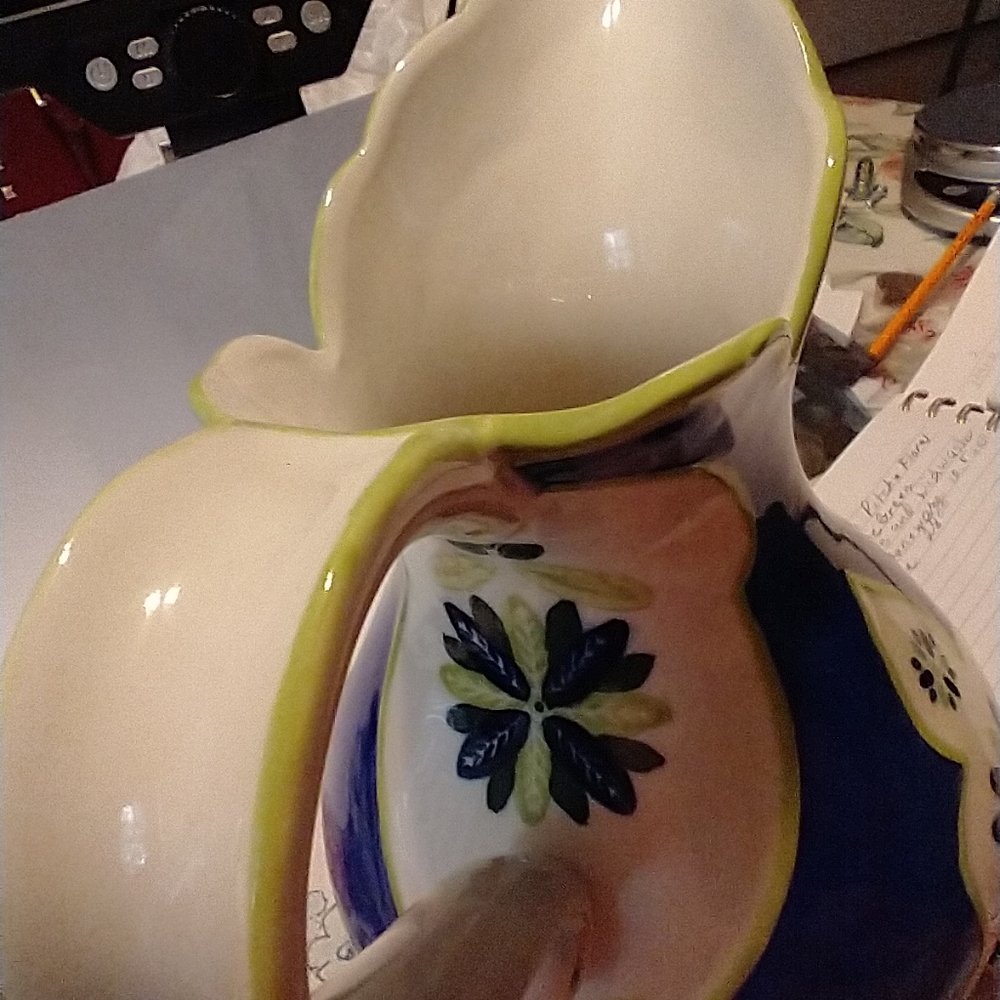 Pitcher - Picture 4 of 4